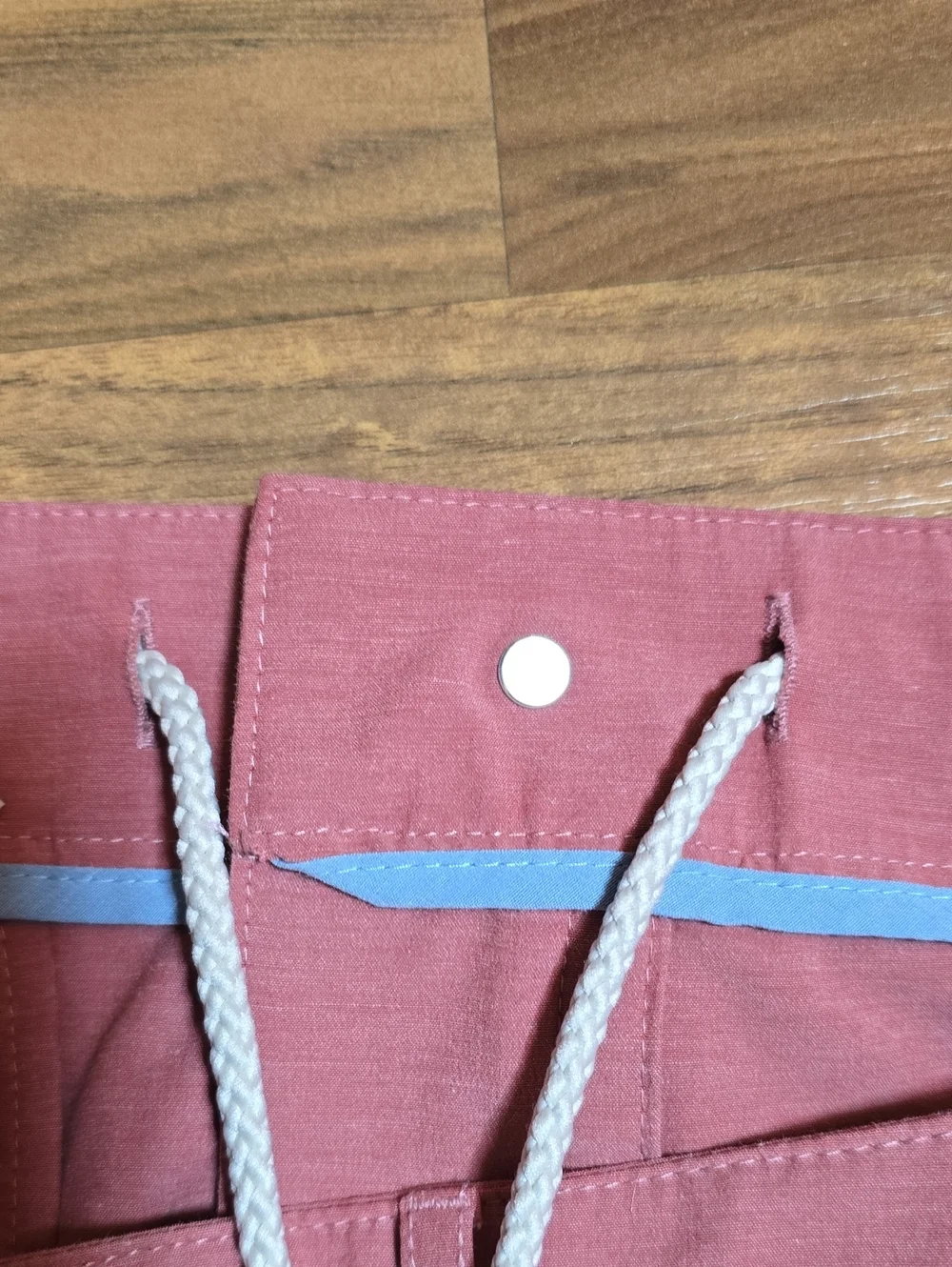 Faherty All Day Shorts 7" Inseam Hybrid Shorts MSC0013 - Rosey Red - Picture 3 of 10
